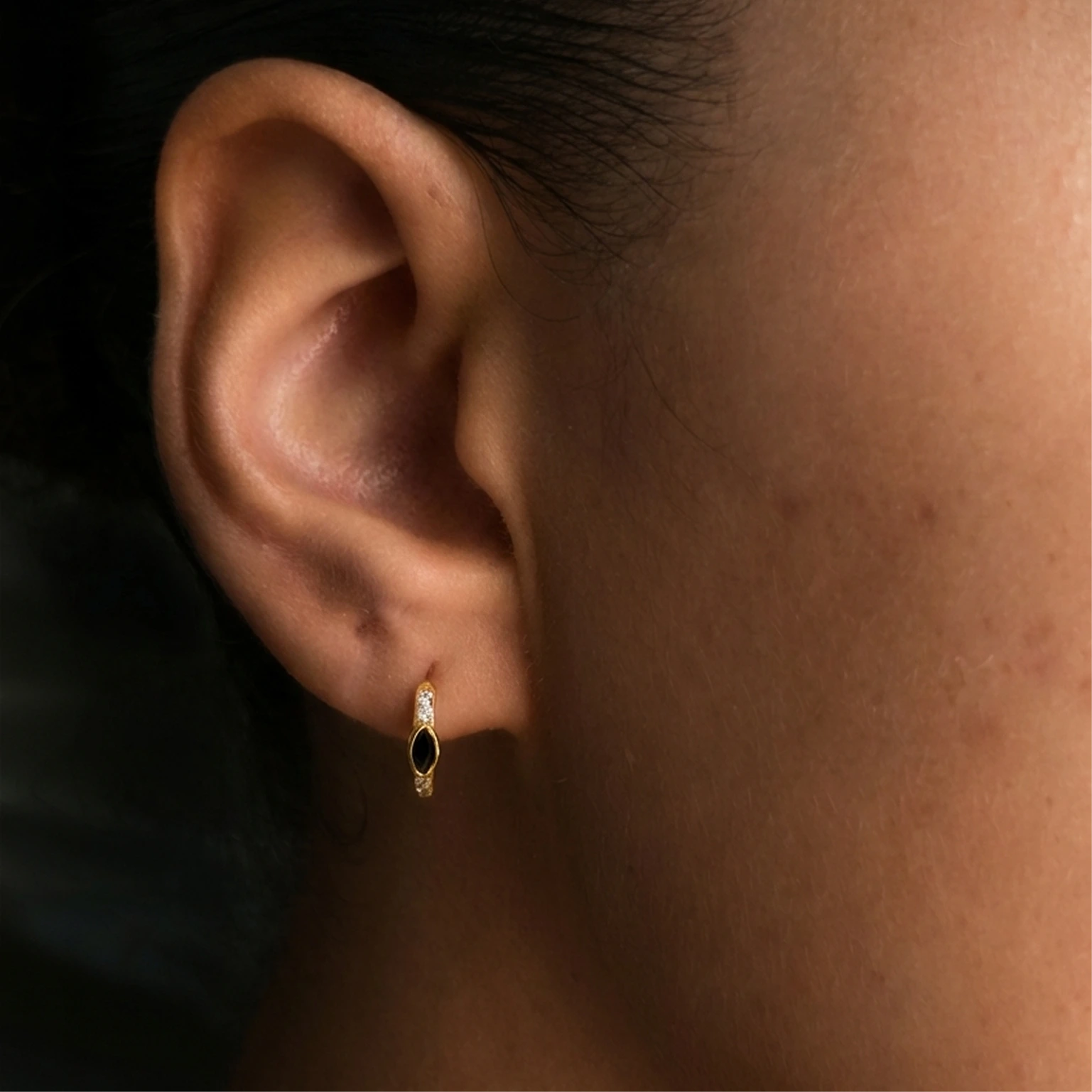 Talis - Onyx Huggies